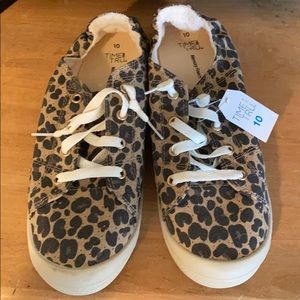 Time tru leopard sneakers